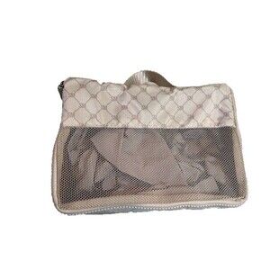 NWOT Steve Madden Cream Cloth Mesh Travel Toiletry Cosmetic Zippered Bag Chic